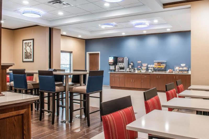 Comfort Inn & Suites Pittsburgh Ngoại thất bức ảnh